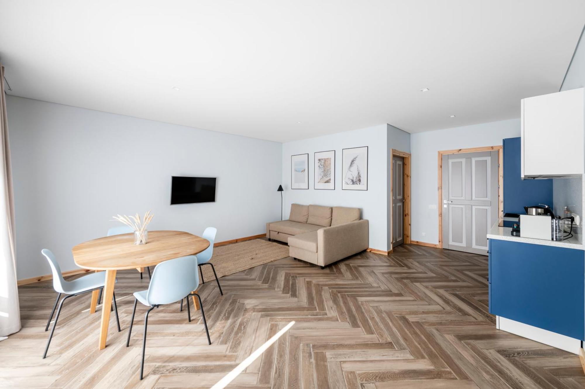 Uz Juru Mariu Apartman Juodkrantė Szoba fotó